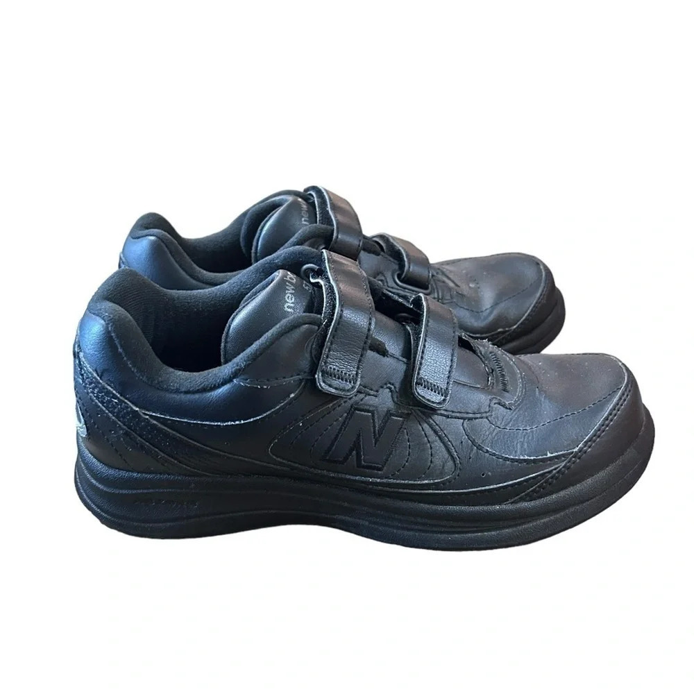 New Balance 577 Black Leather Hook and Loop Comfort Walking shoes size 9